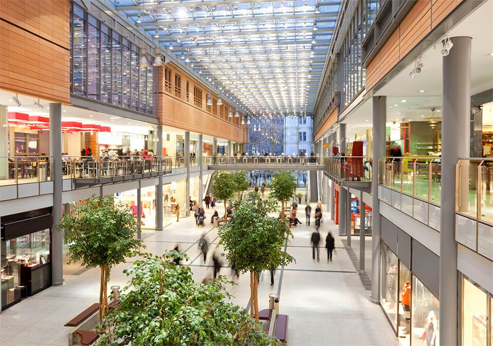 commercial cleaning of retail mall