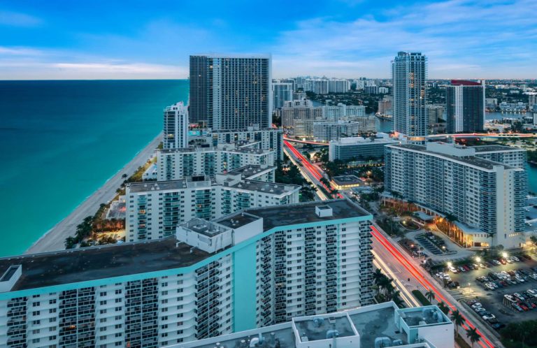 Fort Lauderdale-Hollywood, FL