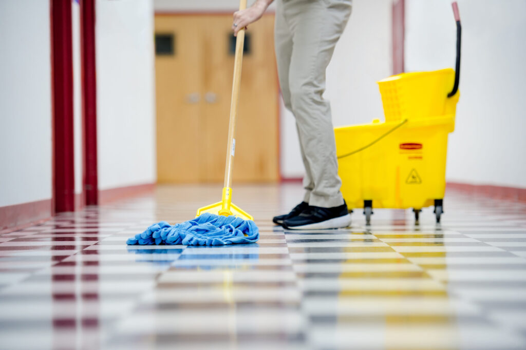 commercial service cleaning floors