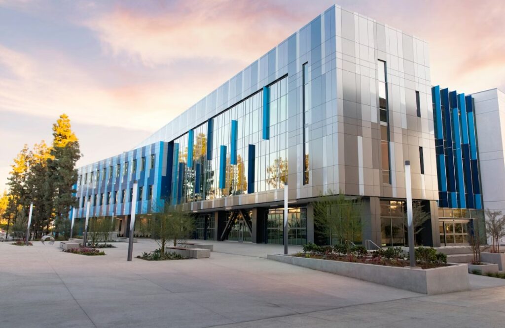 maintenance building cleaning services